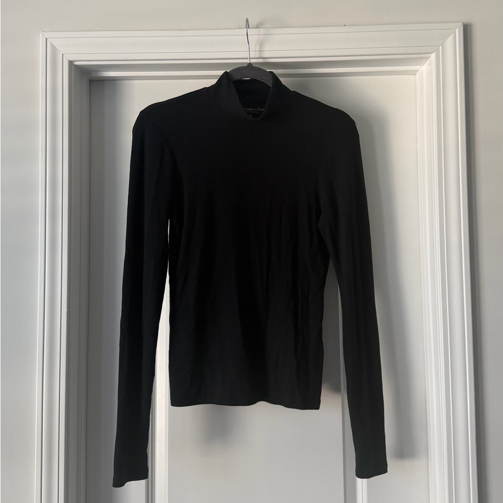 Abercrombie and Fitch Essentials Mock Neck Black Long Sleeve Tee